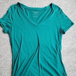 American Eagle women's favorite tee